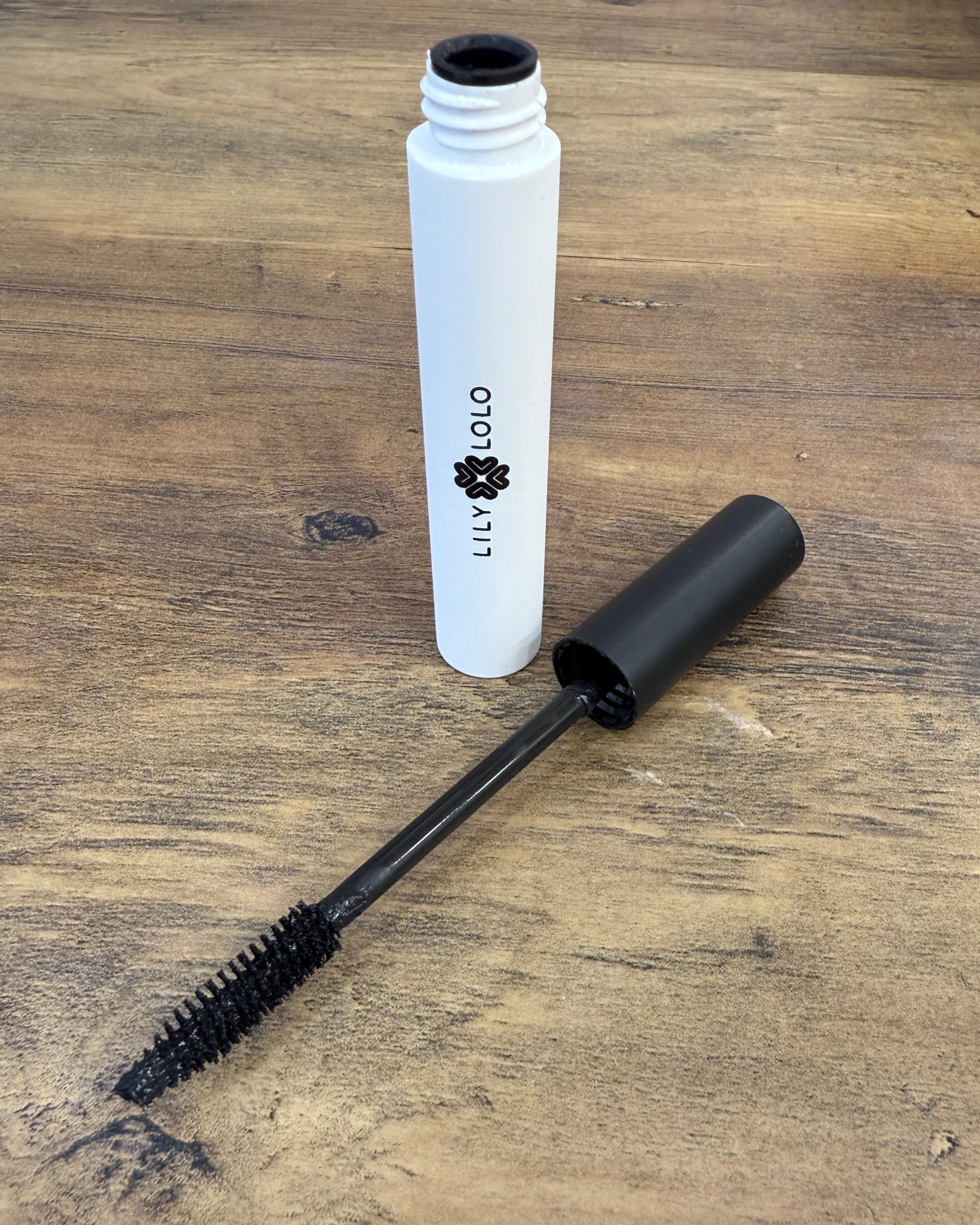 Lily Lolo Volume Naturale Mascara
